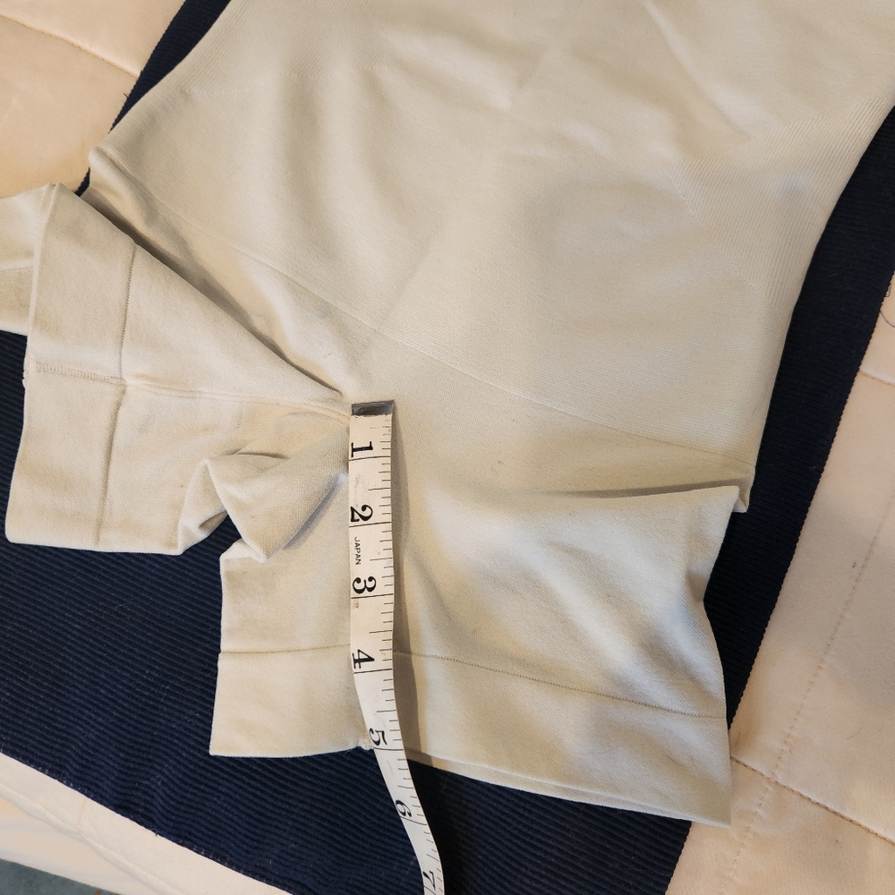 Shapermint Short, Essentials High Wasted Shaper Short Size Small Color Off White - Picture 6 of 7